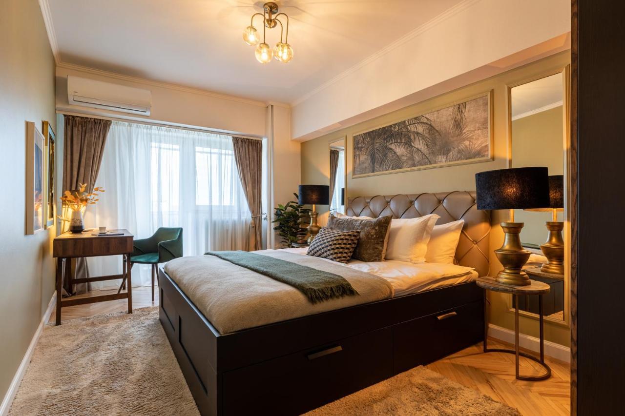 Villa Bagheera'S Den Bucarest Esterno foto